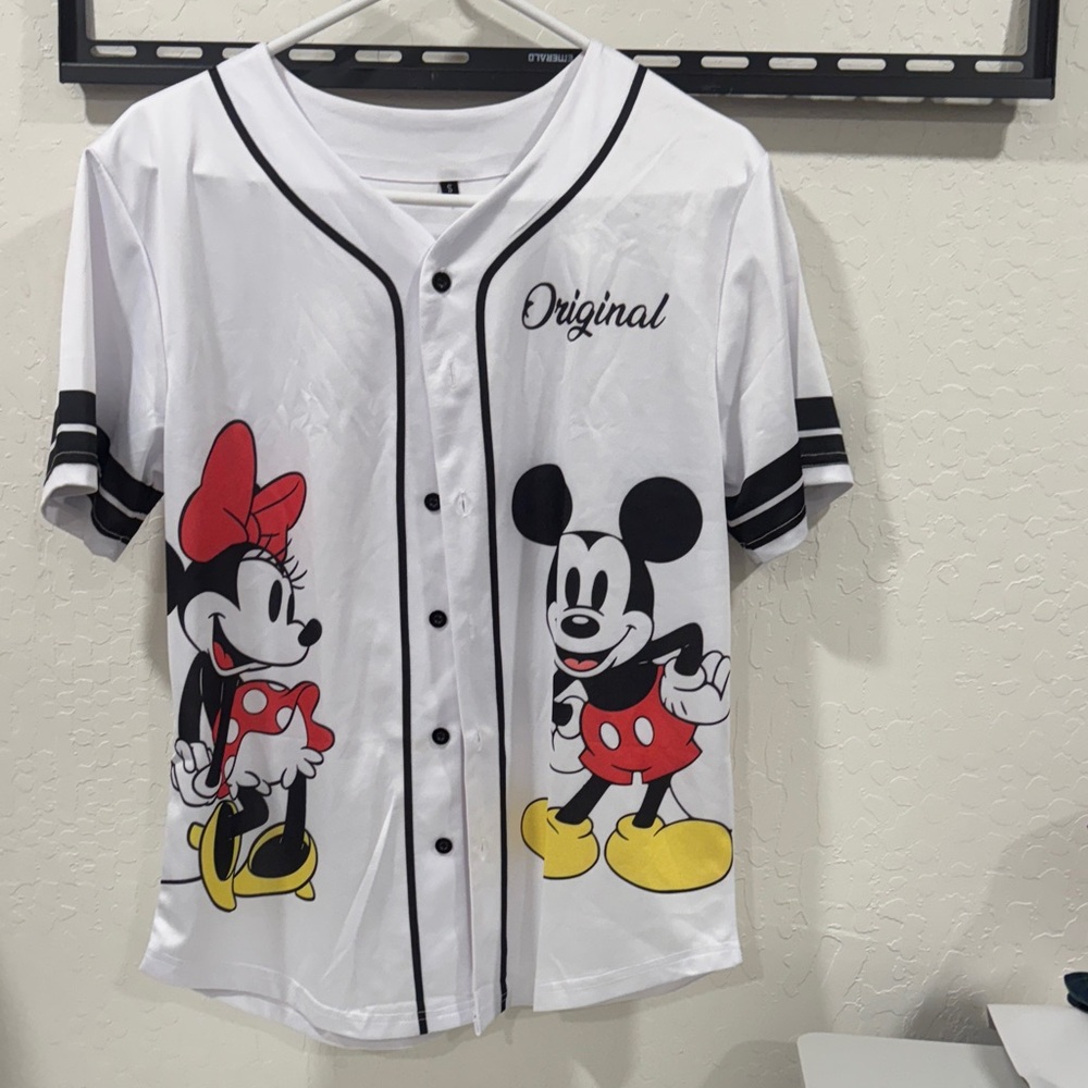Women’s small jersey Mickey and Minnie Mouse White Shirt